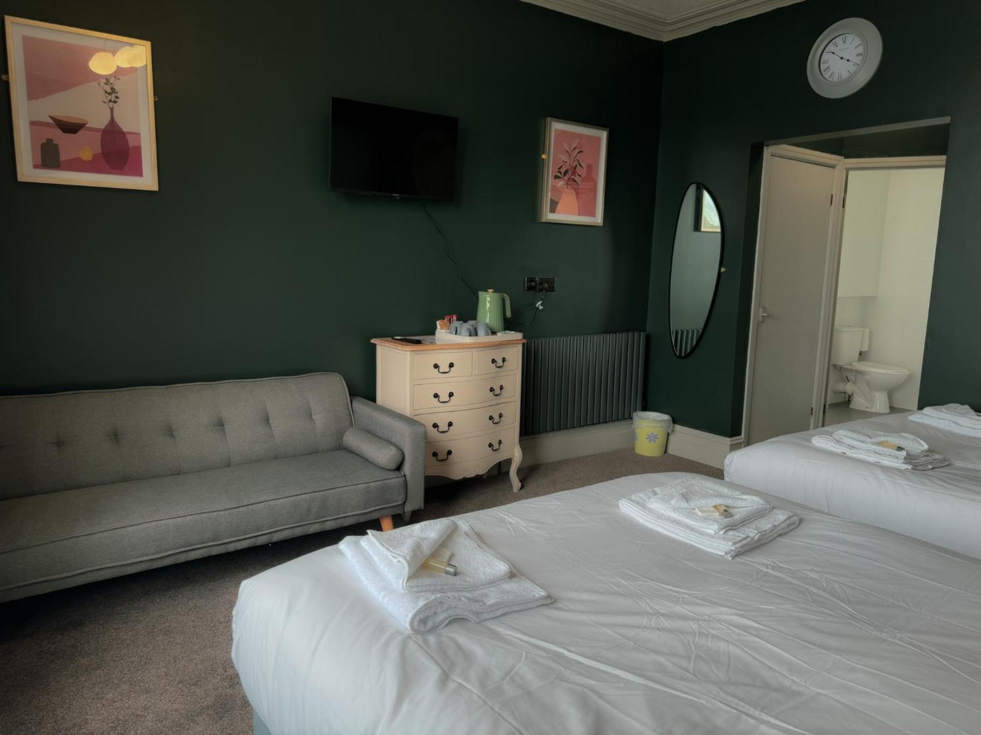 Nomi & Restaurant Hotel Bangor (Gwynedd)