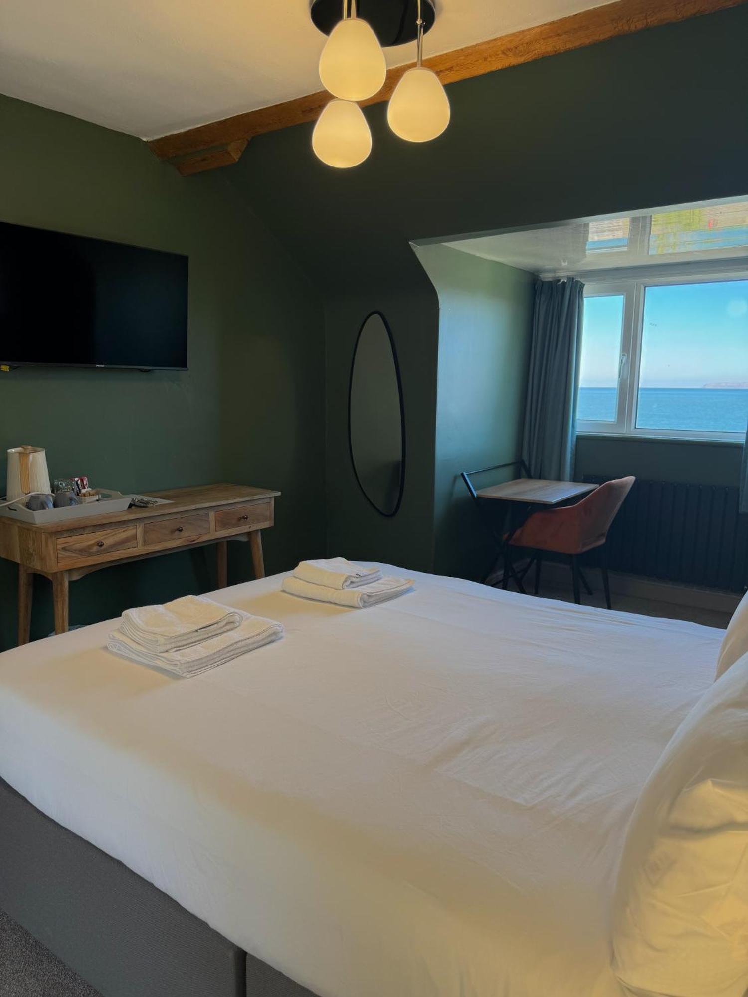 Hotel Nomi & Restaurant